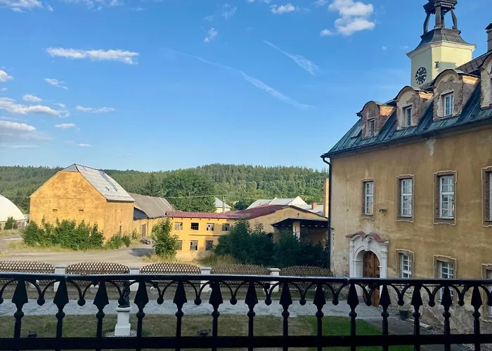 Zamek Hostalkovy